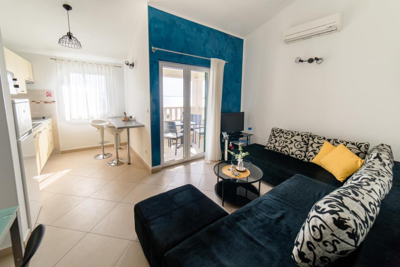 Villa Lidija Omiš Esterno foto