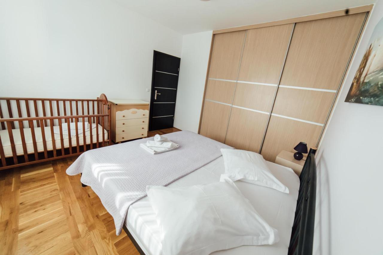 Villa Lidija Omiš Esterno foto